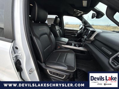 2020 RAM 1500 Laramie Crew Cab 4x4 5'7' Box