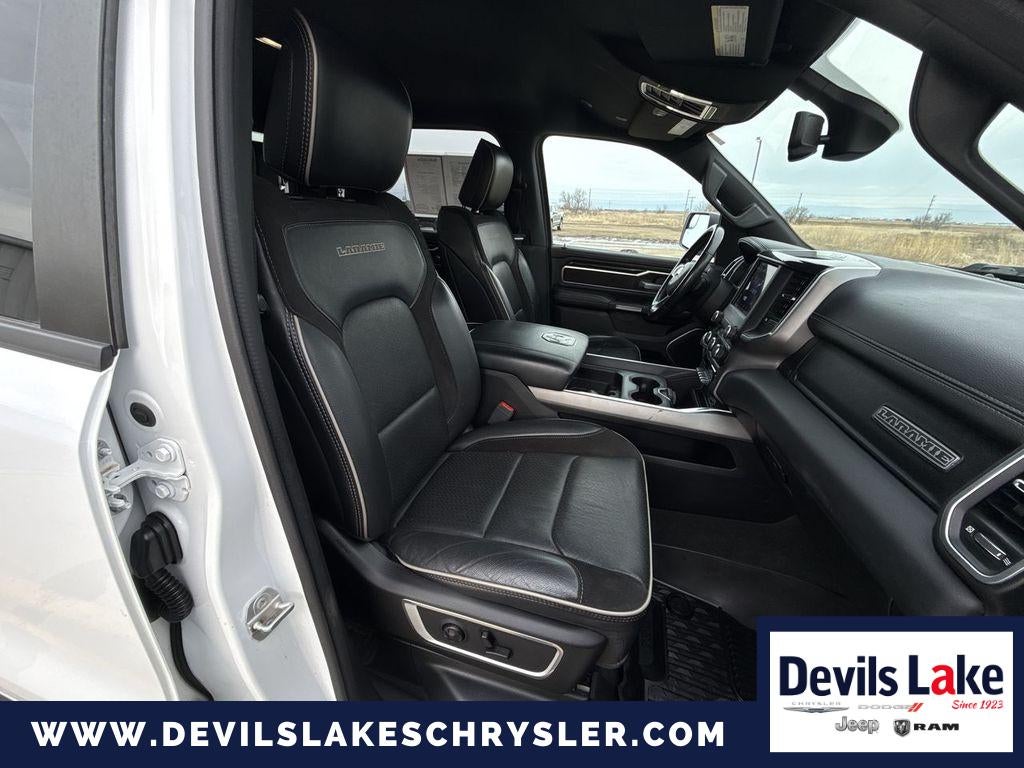 2020 RAM 1500 Laramie Crew Cab 4x4 5'7' Box