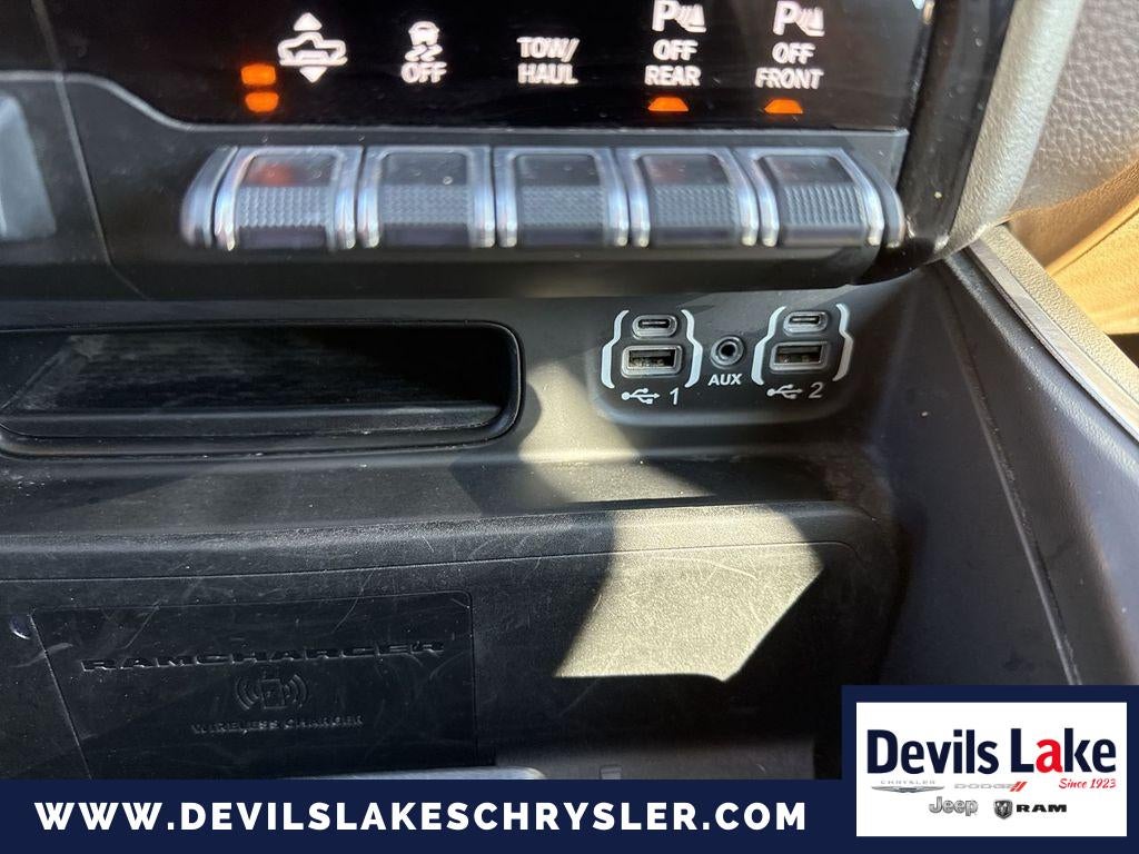 2021 RAM 1500 Laramie Crew Cab 4x4 5'7' Box