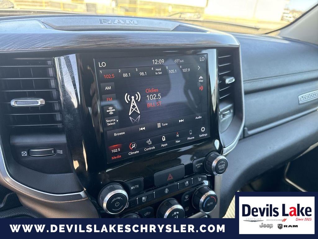 2020 RAM 1500 Laramie Crew Cab 4x4 5'7' Box
