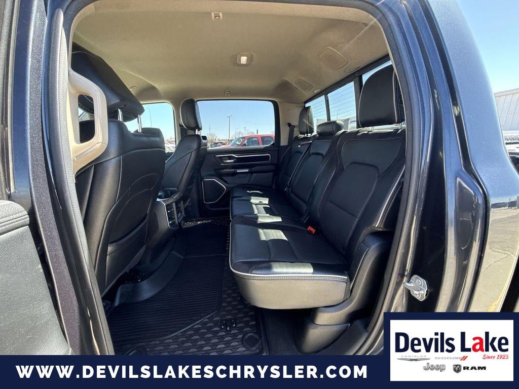 2020 RAM 1500 Laramie Crew Cab 4x4 5'7' Box