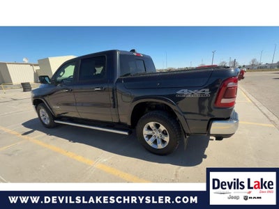 2020 RAM 1500 Laramie Crew Cab 4x4 5'7' Box