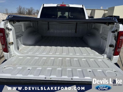 2020 RAM 1500 Laramie Crew Cab 4x4 5'7' Box