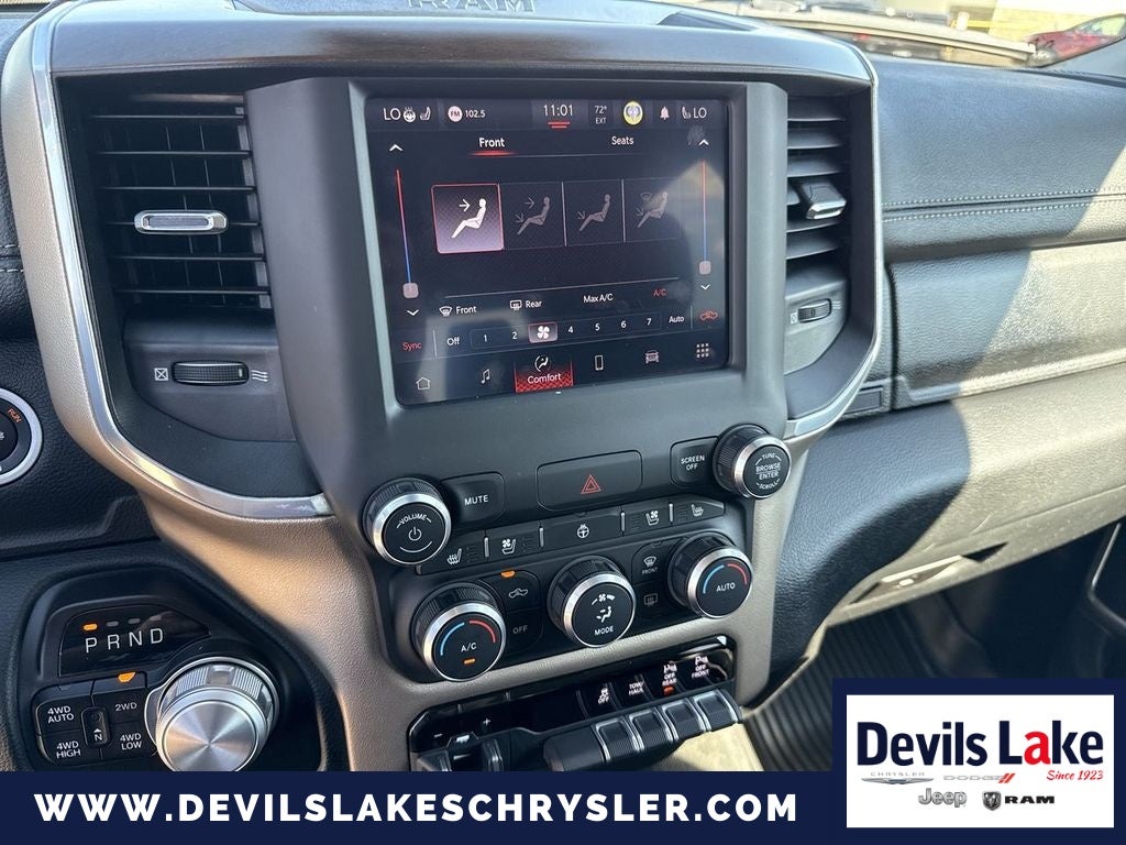2022 RAM 1500 Laramie Crew Cab 4x4 5'7' Box