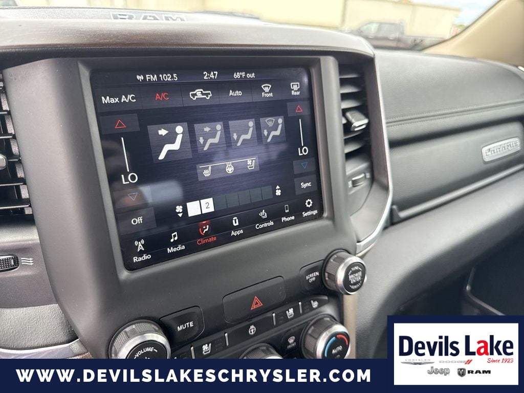 2021 RAM 1500 Laramie Crew Cab 4x4 5'7' Box