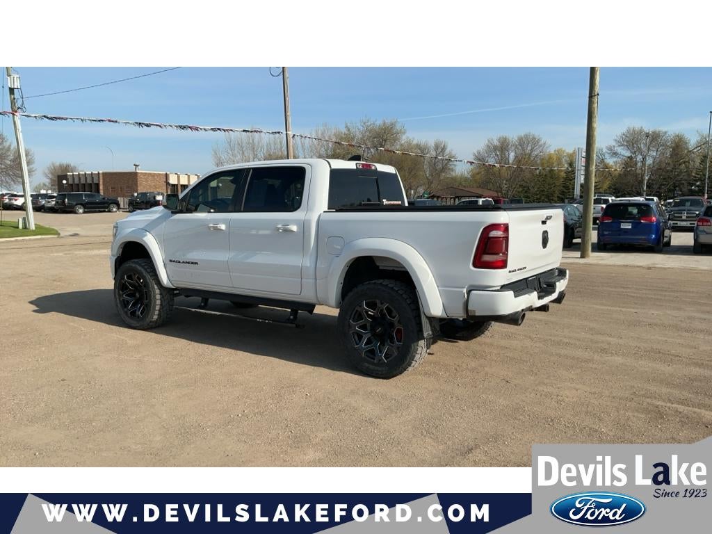 2022 RAM 1500 Laramie Crew Cab 4x4 5'7' Box
