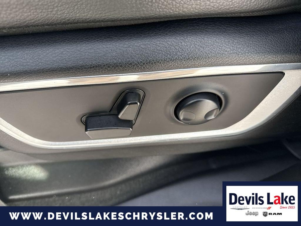 2023 RAM 1500 Laramie Crew Cab 4x4 5'7' Box