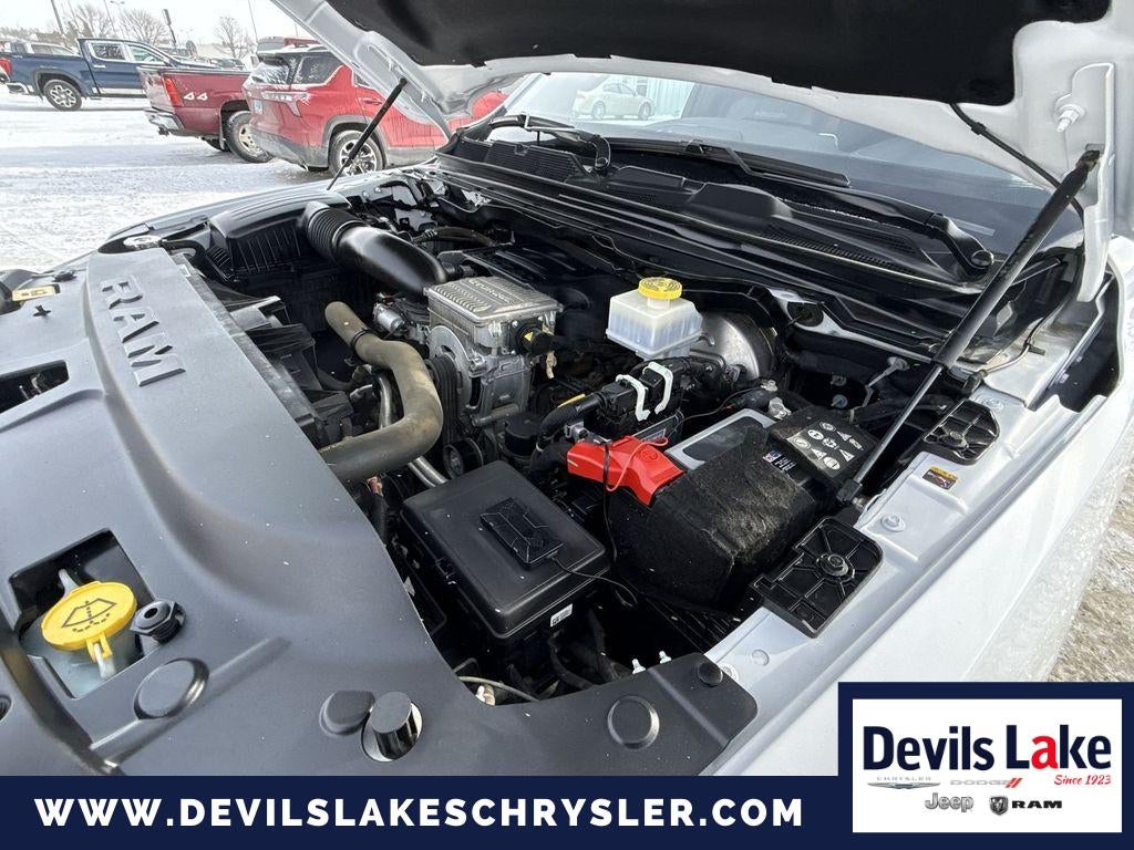 2023 RAM 1500 Laramie Crew Cab 4x4 5'7' Box