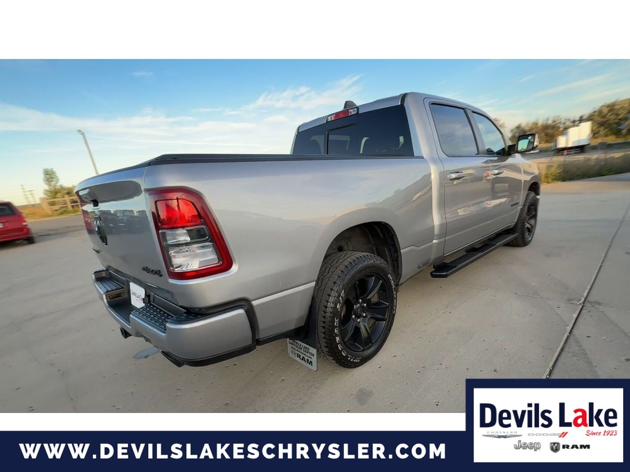 2020 RAM 1500 Big Horn Crew Cab 4x4 6'4' Box