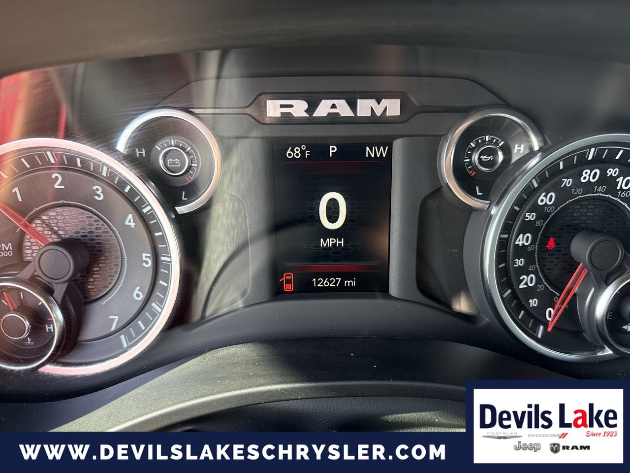 2024 RAM 1500 Big Horn Crew Cab 4x4 6'4' Box