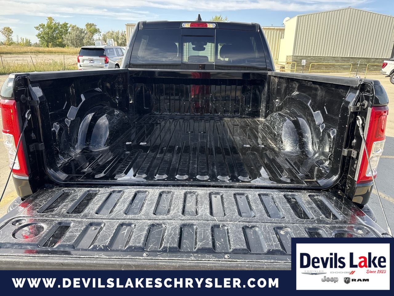 2024 RAM 1500 Big Horn Crew Cab 4x4 6'4' Box