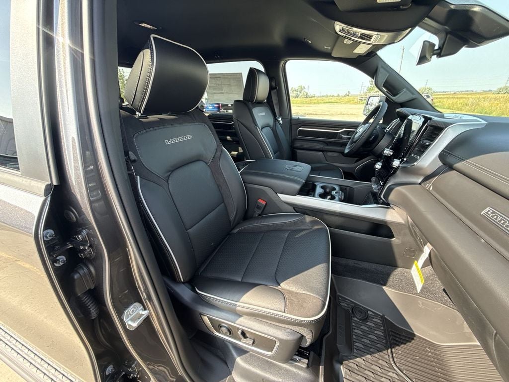 2027 RAM Ram 1500 RAM 1500 LARAMIE CREW CAB 4X4 6'4' BOX