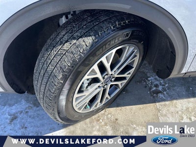 2022 Ford Escape SEL Hybrid