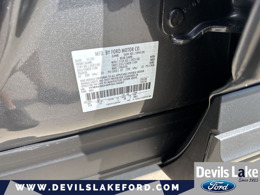 2023 Ford Explorer XLT