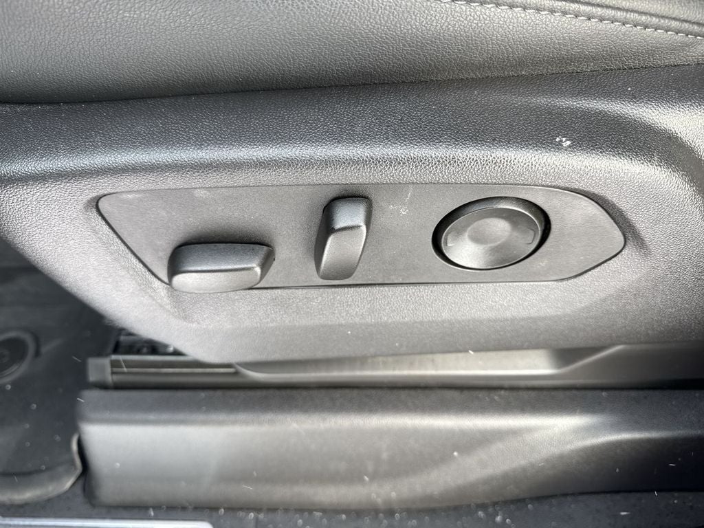 2024 GMC Sierra 1500 4WD Crew Cab Short Box Elevation with 3SB