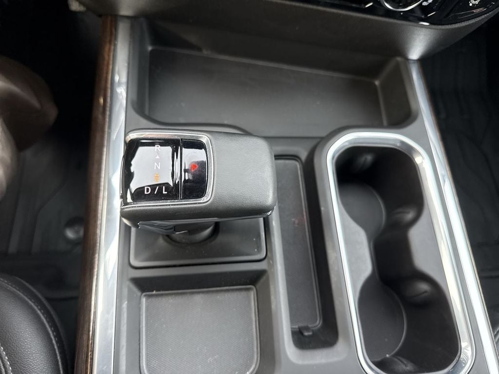 2024 GMC Sierra 1500 4WD Crew Cab Short Box Elevation with 3SB