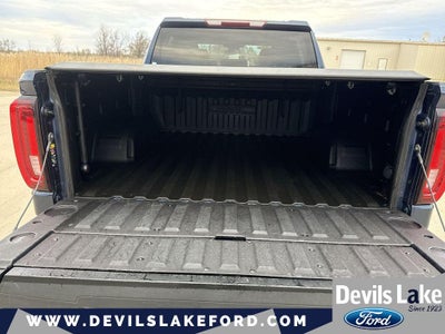 2023 GMC Sierra 1500 4WD Crew Cab Short Box SLT