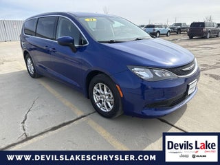 2021 Chrysler Voyager LX