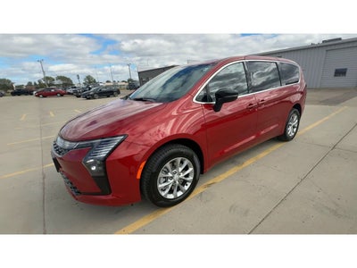 2027 Chrysler Pacifica PACIFICA SELECT AWD