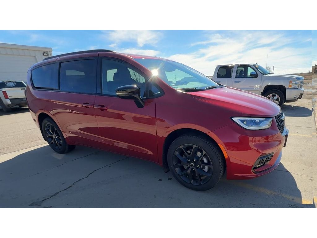 2026 Chrysler Pacifica PACIFICA SELECT AWD