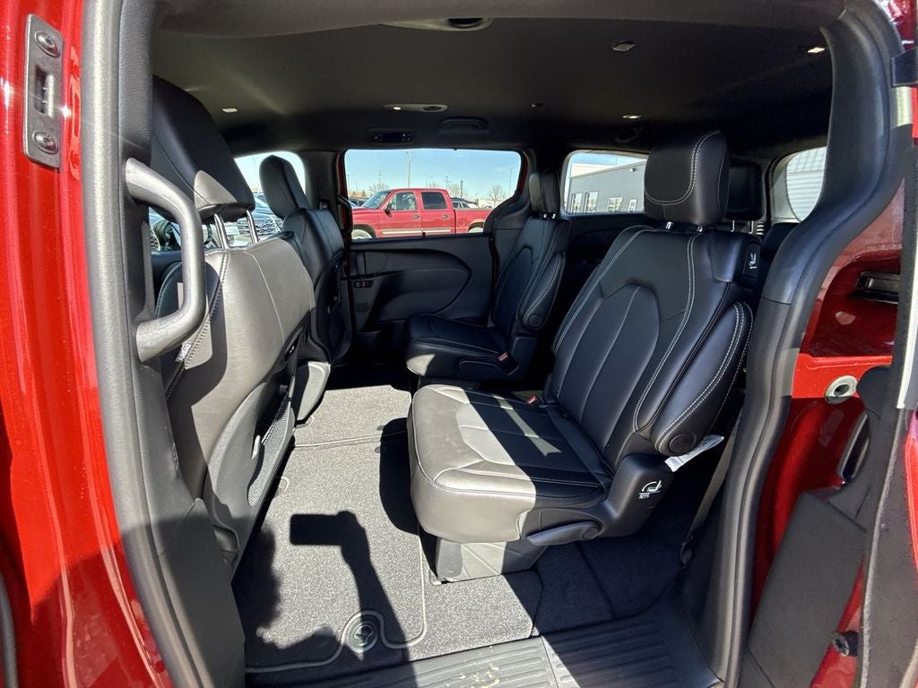 2026 Chrysler Pacifica PACIFICA SELECT AWD