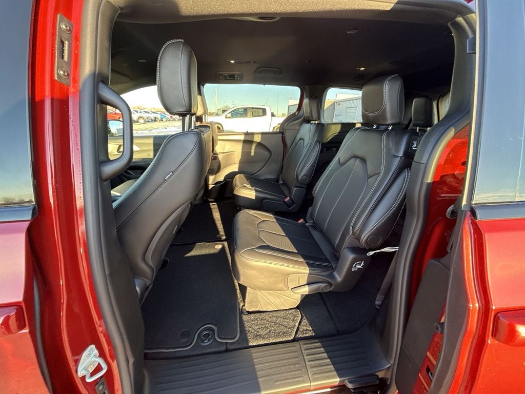 2026 Chrysler Pacifica PACIFICA SELECT AWD