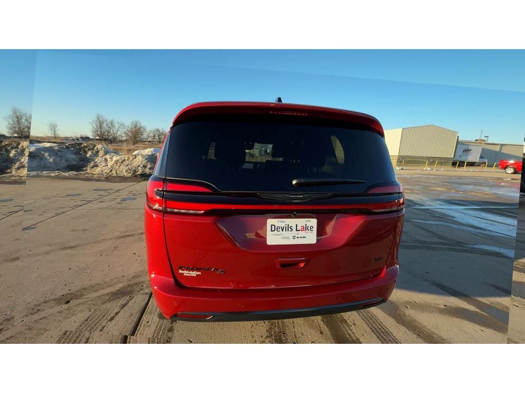 2026 Chrysler Pacifica PACIFICA SELECT AWD