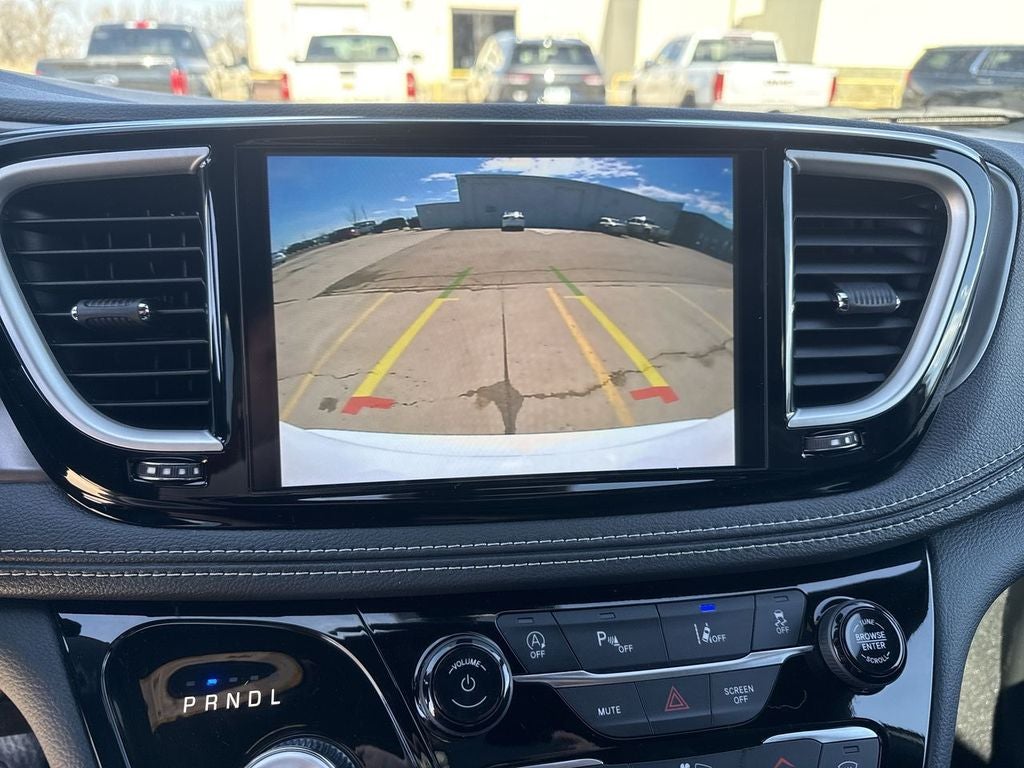 2026 Chrysler Pacifica PACIFICA SELECT AWD