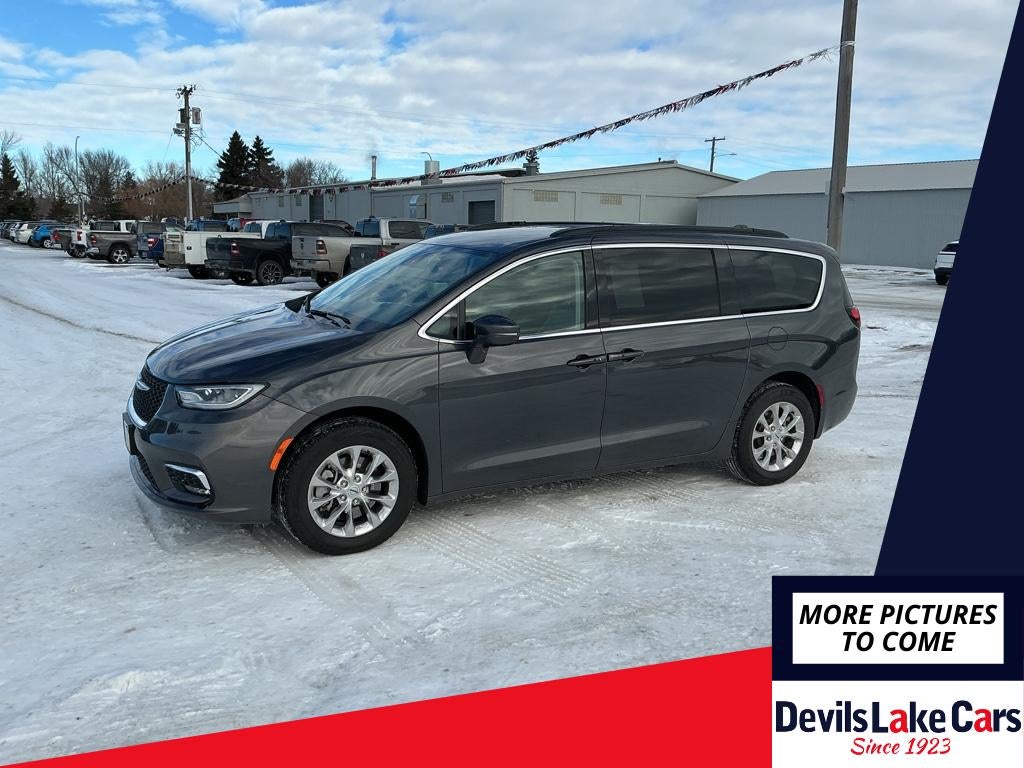 2022 Chrysler Pacifica Touring L AWD