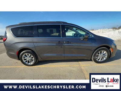 2022 Chrysler Pacifica Touring L AWD