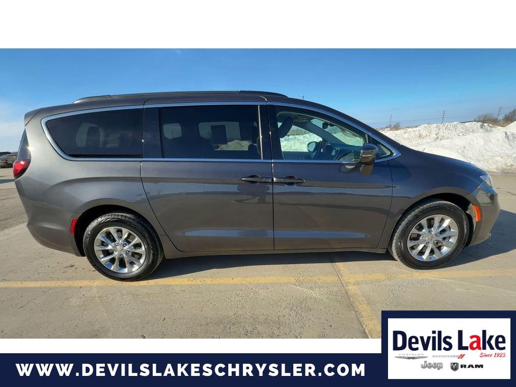 2022 Chrysler Pacifica Touring L AWD
