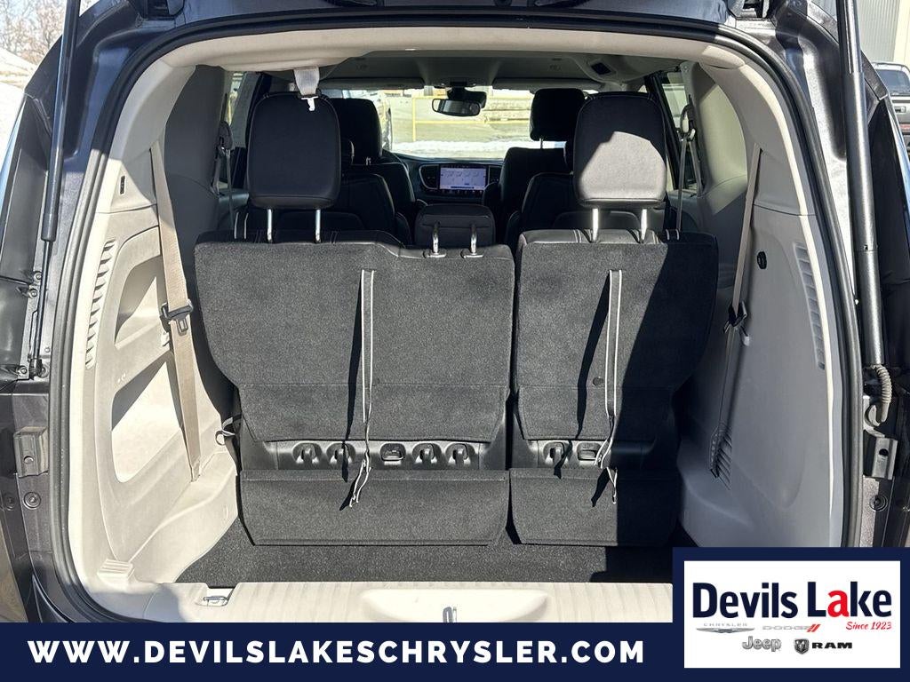 2022 Chrysler Pacifica Touring L AWD