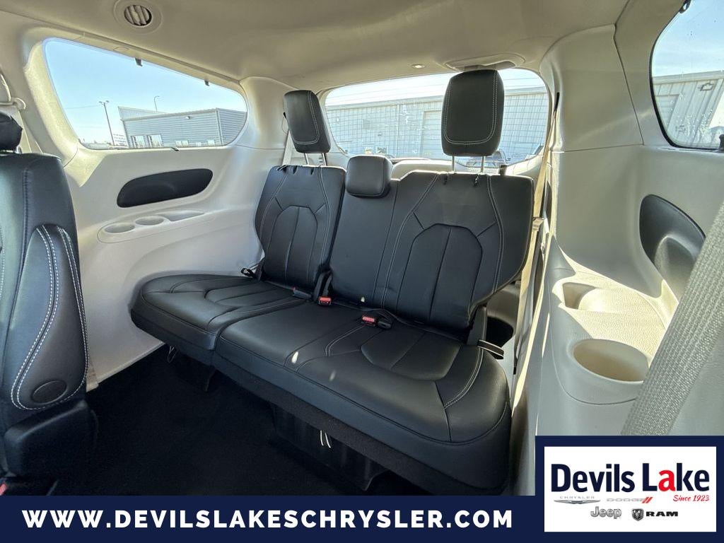 2022 Chrysler Pacifica Touring L AWD