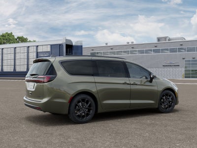 2027 Chrysler Pacifica Limited