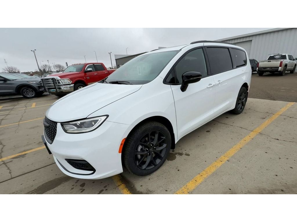 2026 Chrysler Pacifica PACIFICA LIMITED AWD