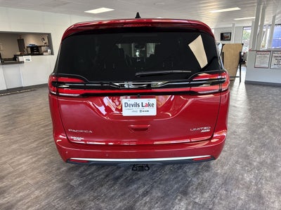 2027 Chrysler Pacifica PACIFICA LIMITED AWD