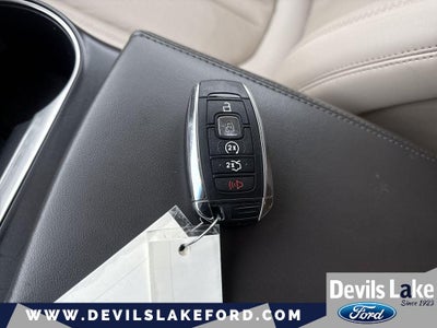 2019 Lincoln Nautilus Select