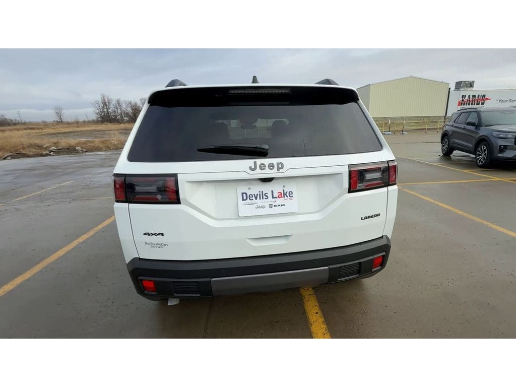 2026 Jeep Cherokee CHEROKEE LAREDO 4X4