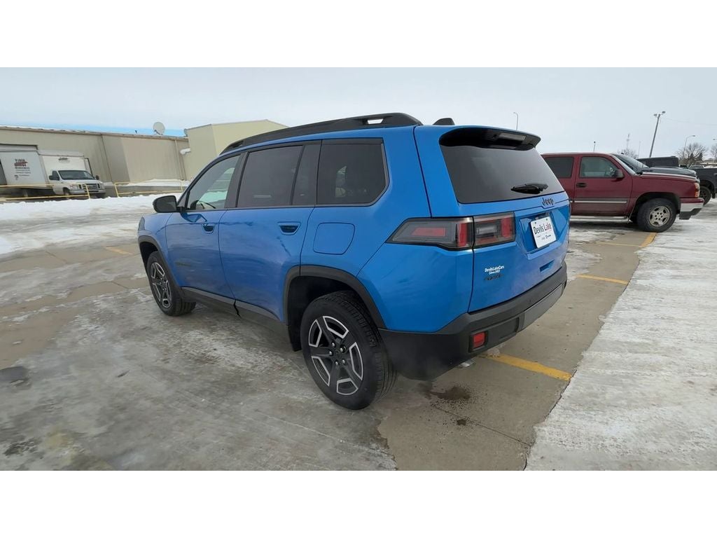 2026 Jeep Cherokee CHEROKEE LAREDO 4X4