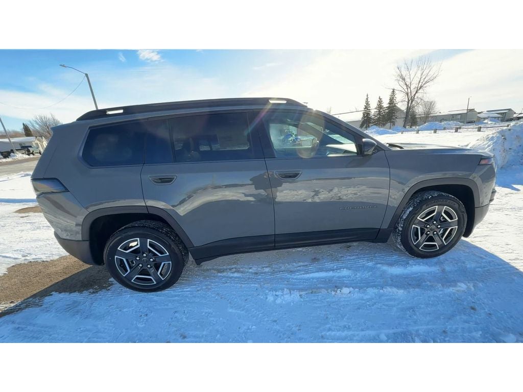 2026 Jeep Cherokee CHEROKEE LAREDO 4X4