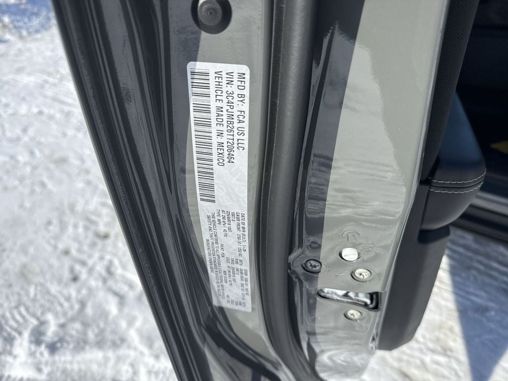 2026 Jeep Cherokee CHEROKEE LAREDO 4X4