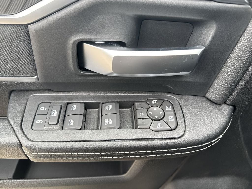 2026 RAM Ram 3500 RAM 3500 BIG HORN CREW CAB 4X4 8' BOX