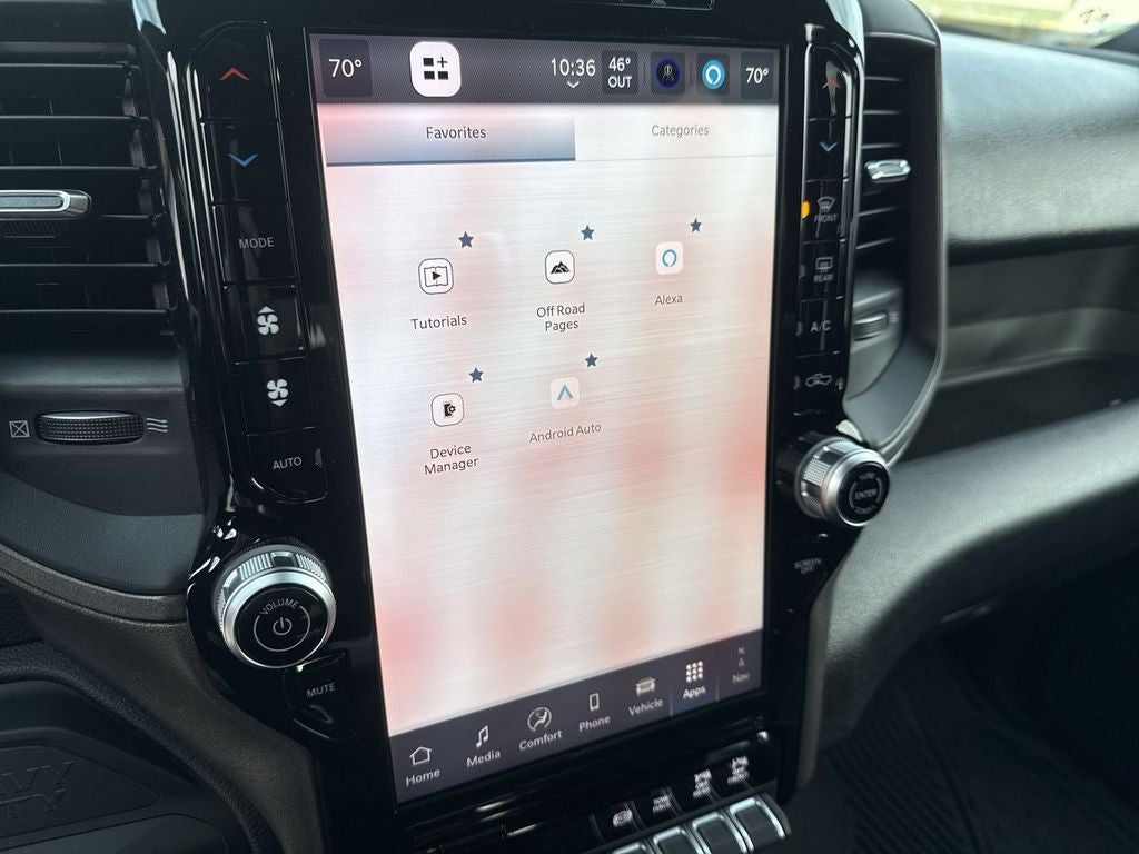 2026 RAM Ram 2500 RAM 2500 BLACK EXPRESS CREW CAB 4X4 8' BOX