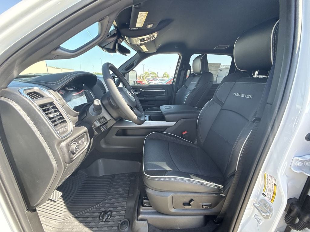 2026 RAM Ram 3500 RAM 3500 LARAMIE CREW CAB 4X4 8' BOX