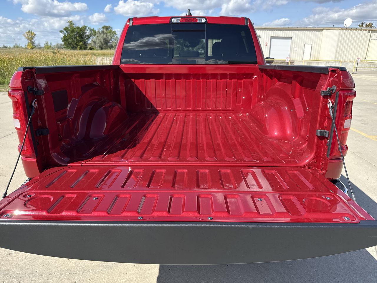 2026 RAM Ram 1500 RAM 1500 LONE STAR CREW CAB 4X4 5'7' BOX