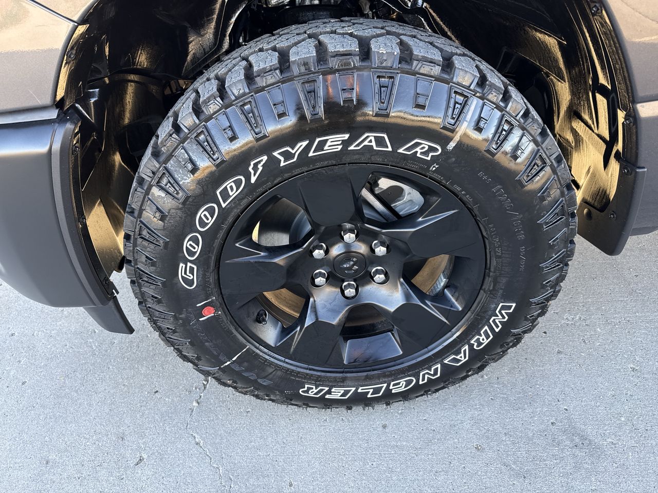 2027 RAM Ram 1500 RAM 1500 WARLOCK CREW CAB 4X4 5'7' BOX