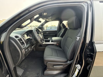 2026 RAM 1500 RAM 1500 EXPRESS CREW CAB 4X4 5'7' BOX