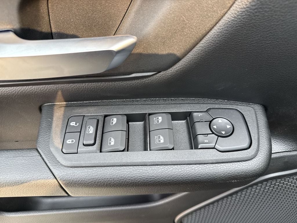 2026 RAM 1500 RAM 1500 EXPRESS CREW CAB 4X4 5'7' BOX