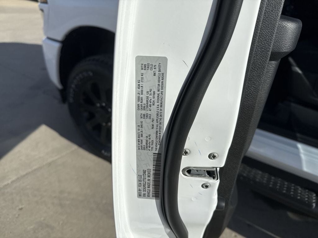 2026 RAM Ram 2500 RAM 2500 BLACK EXPRESS CREW CAB 4X4 6'4' BOX