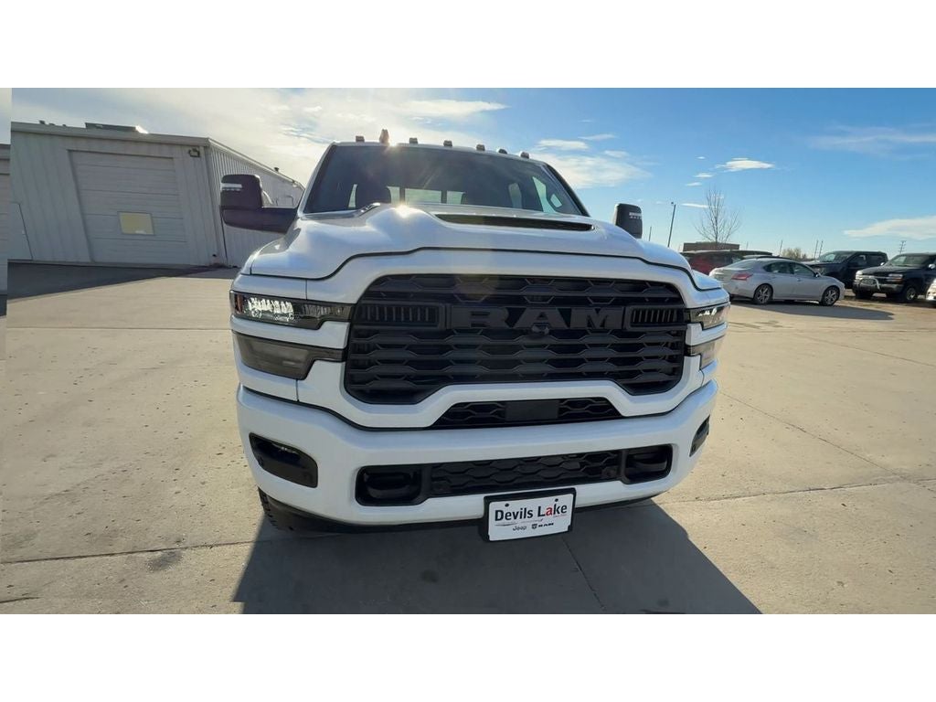 2026 RAM Ram 2500 RAM 2500 BLACK EXPRESS CREW CAB 4X4 6'4' BOX
